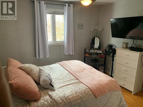 5 Pine Crescent, Clarke'S Head, NL - Indoor Photo Showing Bedroom