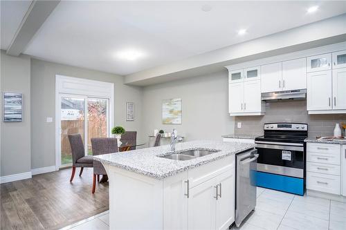 3 Alayche Trail, Welland, ON - Indoor Photo Showing Kitchen With Double Sink
