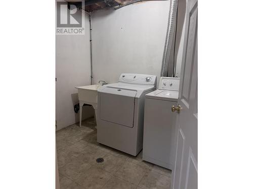 3955 Cottonwood Road, Fort Nelson, BC - Indoor Photo Showing Laundry Room