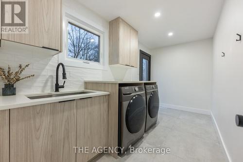 514 Oxbow Rd, Waterloo, ON - Indoor Photo Showing Laundry Room