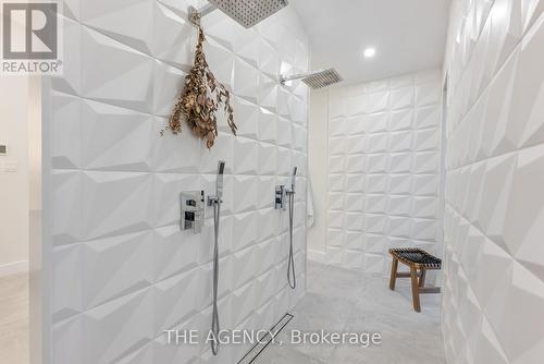 514 Oxbow Rd, Waterloo, ON - Indoor Photo Showing Bathroom
