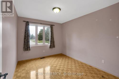 20 Kaake Road, King, ON - Indoor Photo Showing Other Room