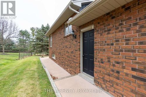 20 Kaake Road, King, ON - Outdoor With Exterior