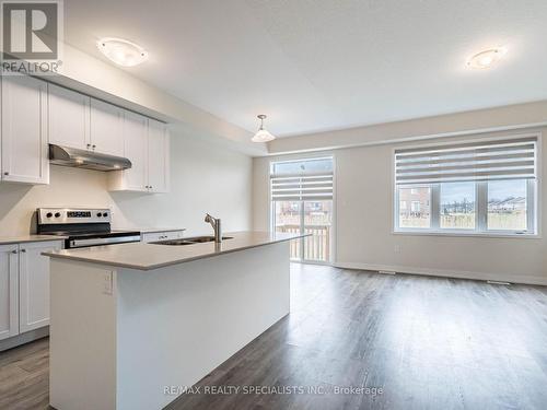 #9 -7789 Kalar Rd, Niagara Falls, ON - Indoor Photo Showing Kitchen With Upgraded Kitchen