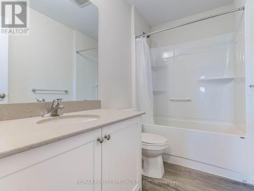 #9 -7789 Kalar Rd, Niagara Falls, ON - Indoor Photo Showing Bathroom