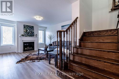 8741 Dogwood Crescent, Niagara Falls, ON - Indoor With Fireplace