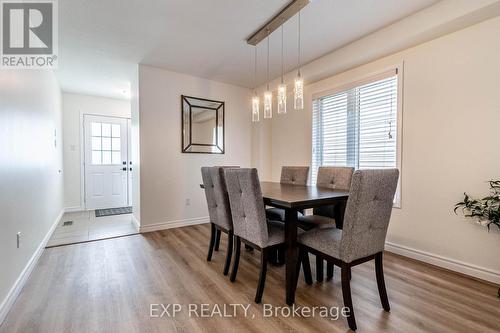 8741 Dogwood Crescent, Niagara Falls, ON - Indoor Photo Showing Dining Room