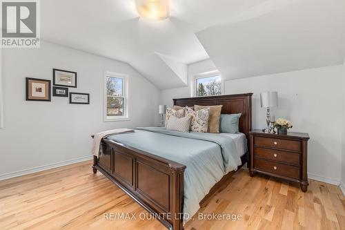 148 Queen St, Belleville, ON - Indoor Photo Showing Bedroom