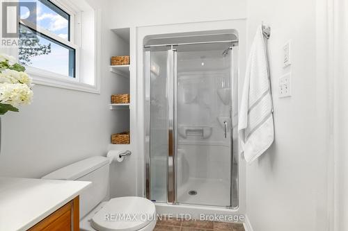 148 Queen Street, Belleville, ON - Indoor Photo Showing Bathroom