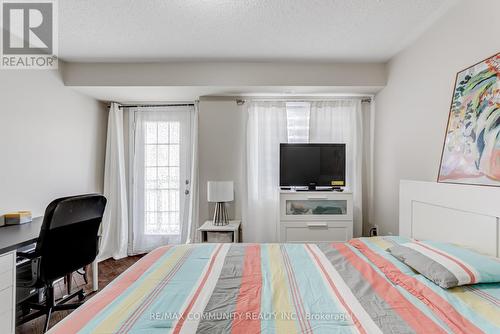 #60 -182 Kingston Rd, Ajax, ON - Indoor Photo Showing Bedroom