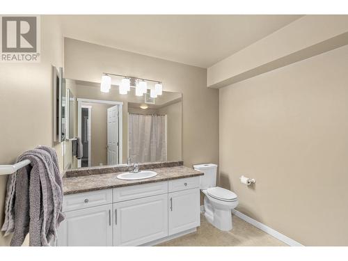 250 Dougall Road N Unit# 304, Kelowna, BC - Indoor Photo Showing Bathroom