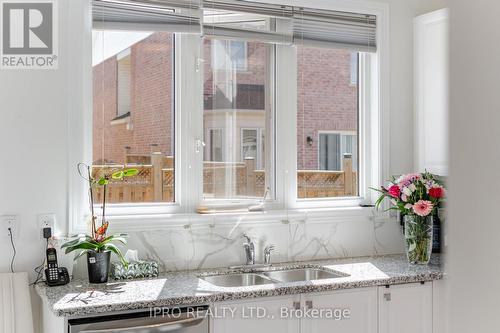 4 Bandera Dr, Brampton, ON - Indoor Photo Showing Kitchen With Double Sink