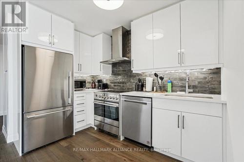 501 - 500 Brock Avenue, Burlington, ON - Indoor Photo Showing Kitchen With Upgraded Kitchen