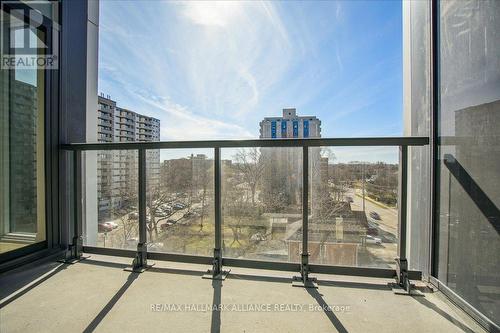 #501 -500 Brock Ave, Burlington, ON - Outdoor With View