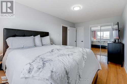 5 Fallingdale Crescent, Toronto, ON - Indoor Photo Showing Bedroom