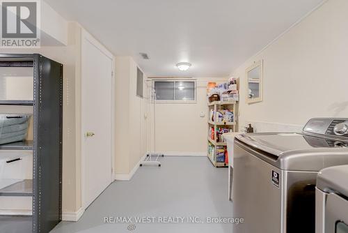 5 Fallingdale Cres, Toronto, ON - Indoor Photo Showing Laundry Room