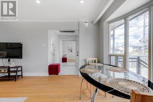 5 Fallingdale Cres, Toronto, ON - Indoor Photo Showing Other Room