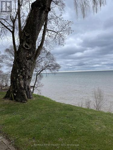 #101 -5188 Lakeshore Rd, Burlington, ON - Outdoor With Body Of Water With View