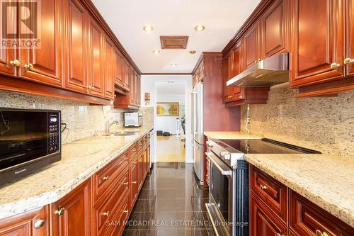 #1707 -3650 Kaneff Cres, Mississauga, ON - Indoor Photo Showing Kitchen