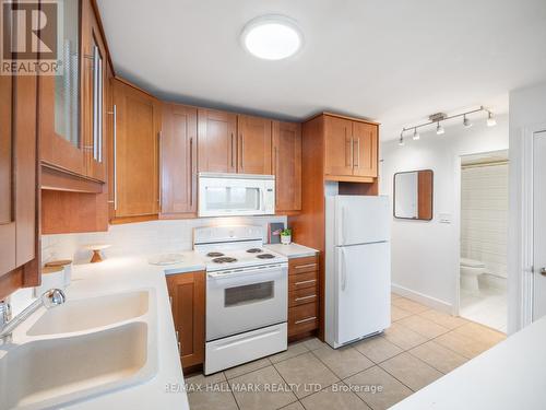 2210 - 40 Homewood Avenue, Toronto, ON - Indoor Photo Showing Kitchen With Double Sink