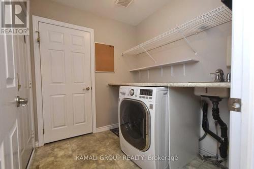 72 Osprey Ridge Rd, Barrie, ON - Indoor Photo Showing Laundry Room