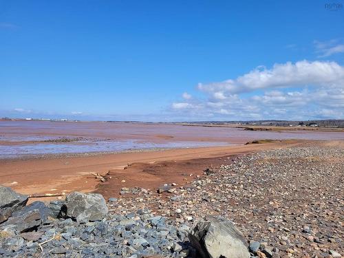 Wharf Road, Noel, NS 