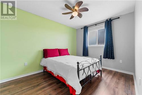 28 Highland Park Drive, Petawawa, ON - Indoor Photo Showing Bedroom