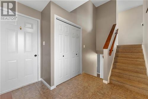 28 Highland Park Drive, Petawawa, ON - Indoor Photo Showing Other Room