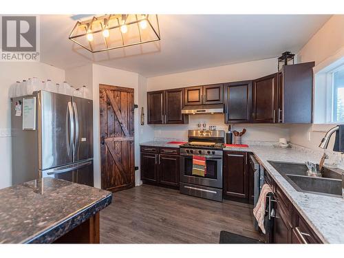 115 Twin Lakes Road, Enderby, BC - Indoor Photo Showing Kitchen
