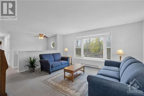 645 Cram Road, Carleton Place, ON - Indoor Photo Showing Living Room