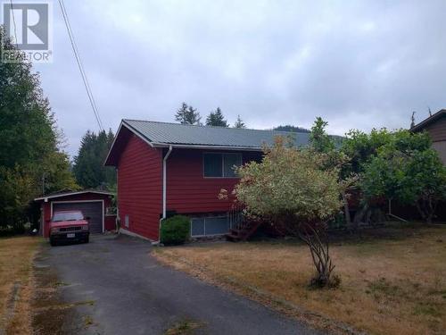 5382 Manson Ave, Powell River, BC - Outdoor