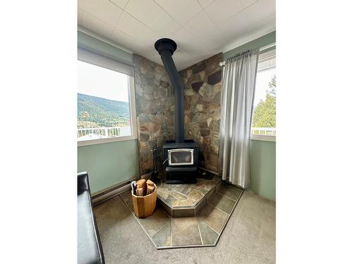 2124 Stanley Street, Nelson, BC - Indoor With Fireplace