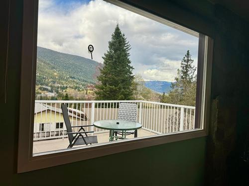 2124 Stanley Street, Nelson, BC -  With View