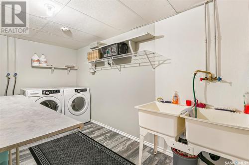 204 Lakeview Avenue, Saskatchewan Beach, SK - Indoor Photo Showing Laundry Room