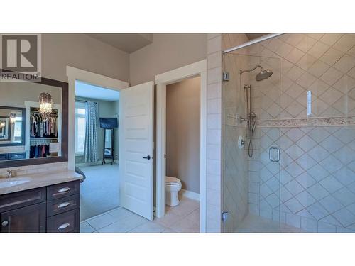 732 Traditions Crescent, Kelowna, BC - Indoor Photo Showing Bathroom