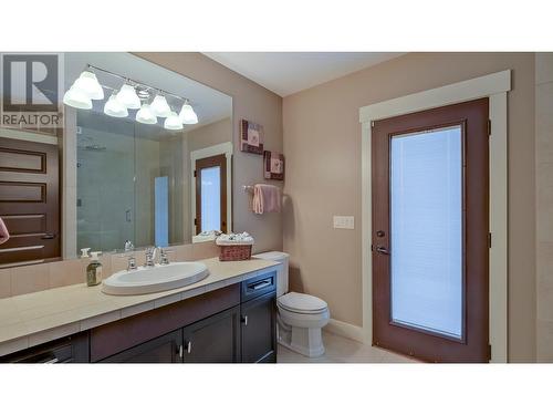 732 Traditions Crescent, Kelowna, BC - Indoor Photo Showing Bathroom