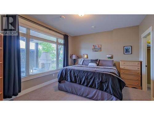 732 Traditions Crescent, Kelowna, BC - Indoor Photo Showing Bedroom
