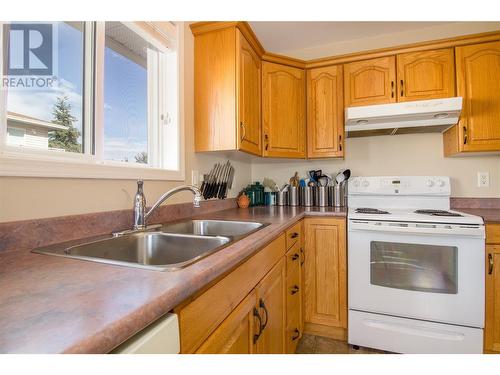201 Kildonan Avenue Unit# 10, Enderby, BC - Indoor Photo Showing Kitchen With Double Sink
