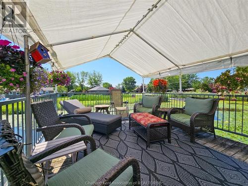 19270 Lakeside Drive, Lighthouse Cove, ON - Outdoor With Deck Patio Veranda With Exterior