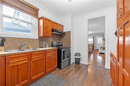 34 Argyle Avenue, Hamilton, ON - Indoor Photo Showing Kitchen With Double Sink