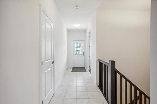 5125 Rose Avenue, Beamsville, ON - Indoor Photo Showing Other Room