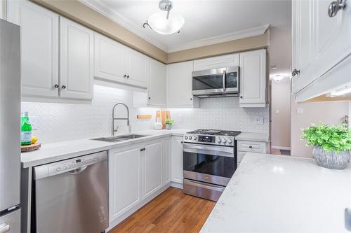 1276 Silvan Forest Drive|Unit #19, Burlington, ON - Indoor Photo Showing Kitchen With Stainless Steel Kitchen With Upgraded Kitchen