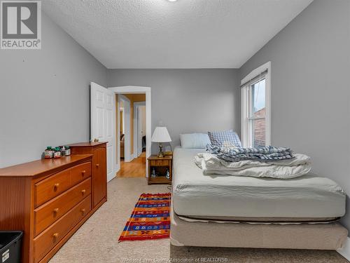 848-850 Gladstone, Windsor, ON - Indoor Photo Showing Bedroom