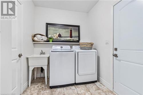 1507 Berkshire Drive, Kingston, ON - Indoor Photo Showing Laundry Room
