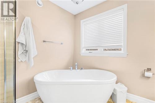1507 Berkshire Drive, Kingston, ON - Indoor Photo Showing Bathroom