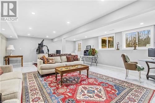 1507 Berkshire Drive, Kingston, ON - Indoor Photo Showing Living Room