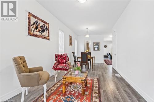 1507 Berkshire Drive, Kingston, ON - Indoor Photo Showing Living Room