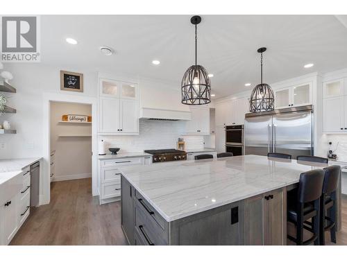 7500 Mclennan Road, Vernon, BC - Indoor Photo Showing Kitchen With Upgraded Kitchen