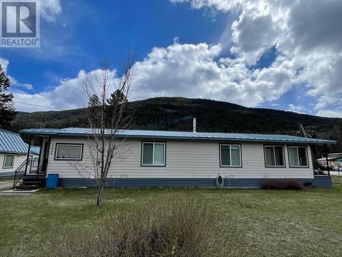 5834 3Rd Street, Beaverdell, BC 