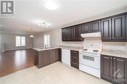 511 Ovana Crescent, Wendover, ON - Indoor Photo Showing Kitchen With Double Sink